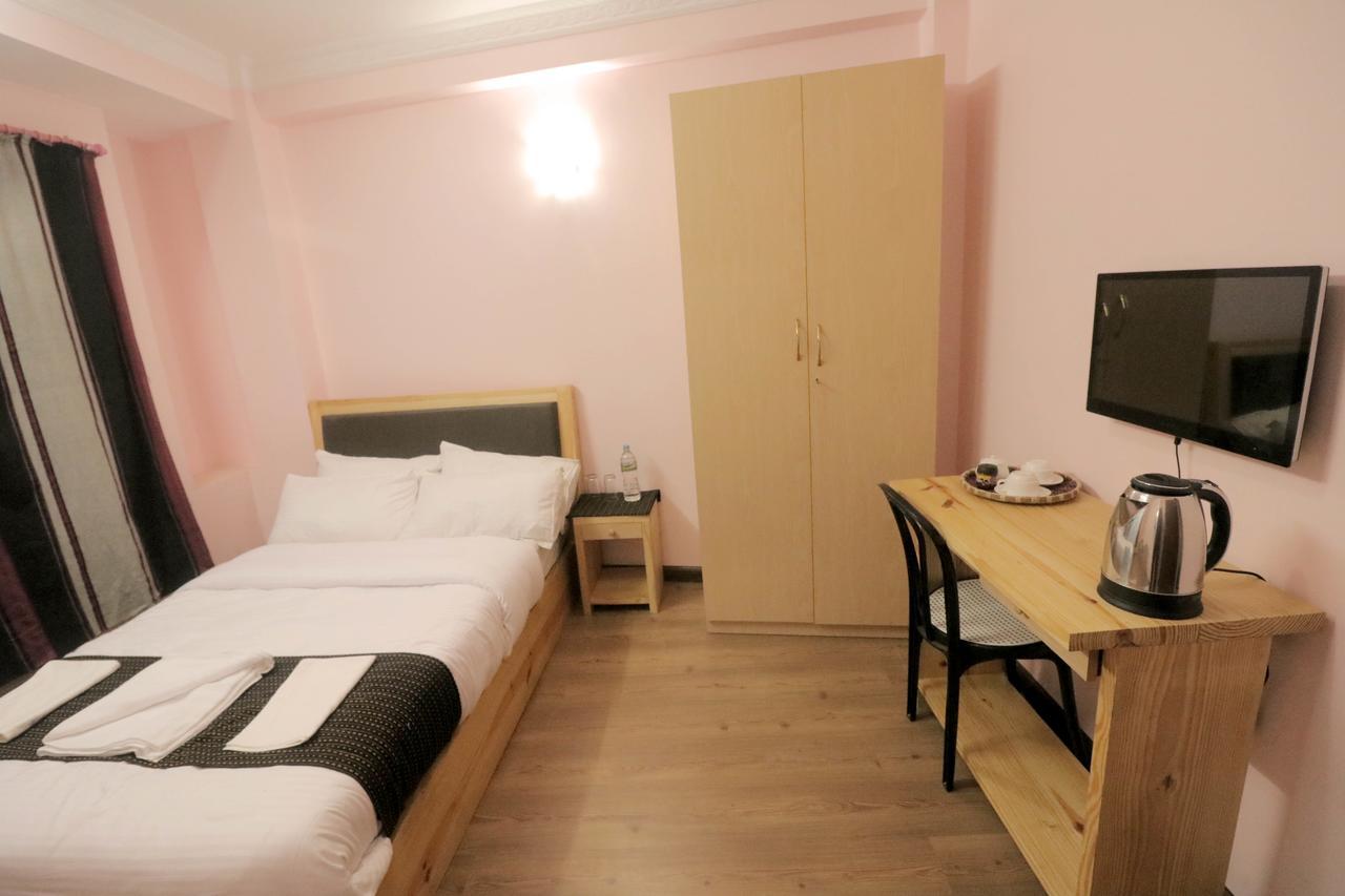 Easyhomes Lalitpur ภายนอก รูปภาพ